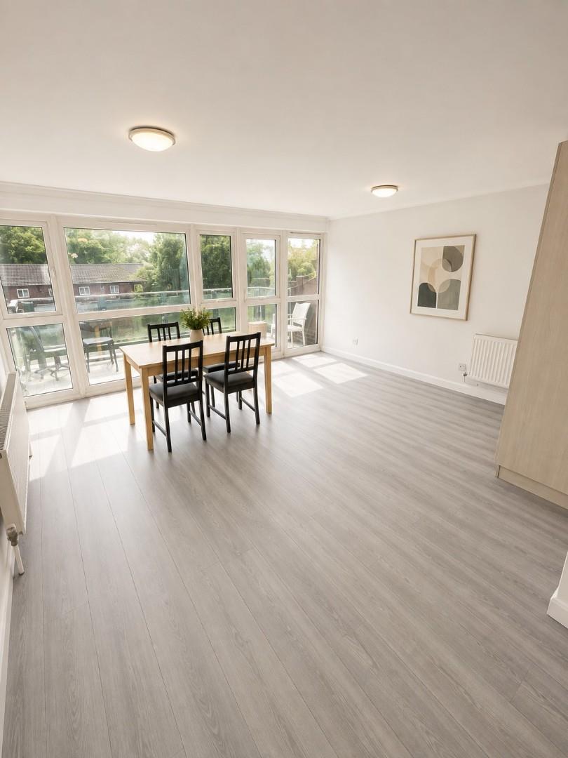 2 bedroom Maisonette in Russel Road, London, N15 area
